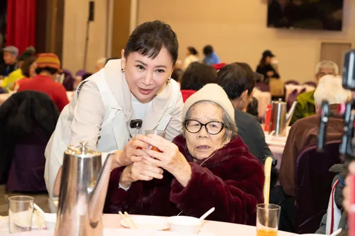 昔「野台花旦」來春阿嬤失智又重聽　見陳亞蘭最後一面圓夢離開