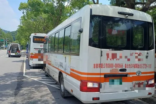 士林驚傳雙公車碰撞！路口猛撞釀8人受傷　警消急啟大傷機制