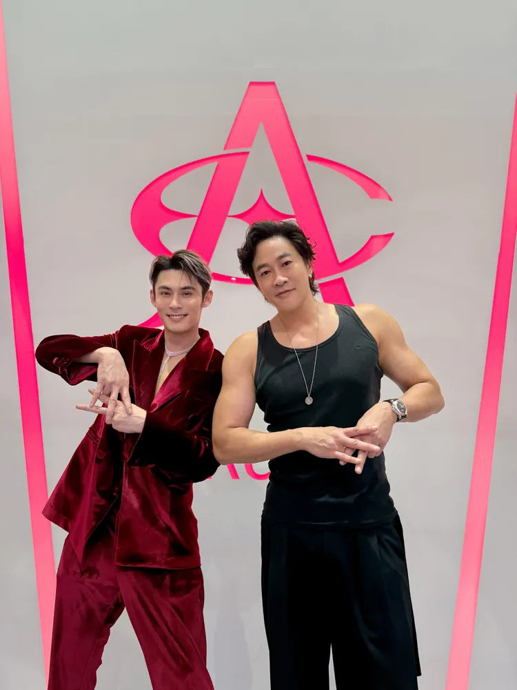 何潤東和陳奕比肌肉。艾瑞克艾斯提供