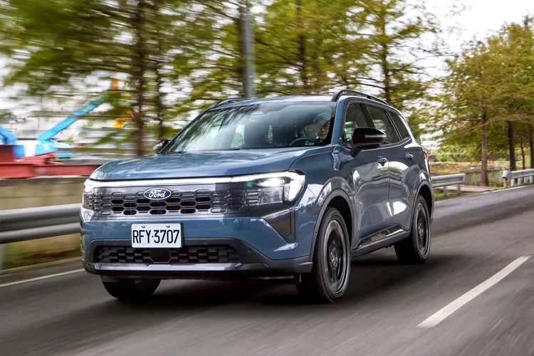 Ford Territory外型融合Bronco、F-150與Mustang等品牌設計元素，打造出不同於傳統日系SUV的粗獷視覺風格。林浩昇攝