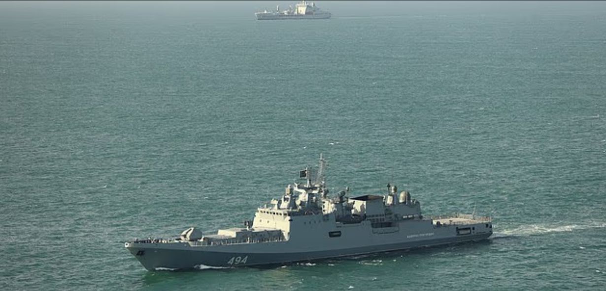 俄軍艦對英國遊艇射警告彈 銀髮族喊冤「已經轉向」