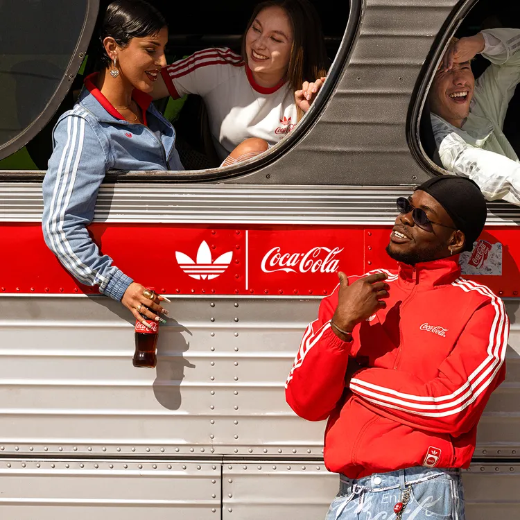adidas Originals與可口可樂推出聯名系列。品牌提供