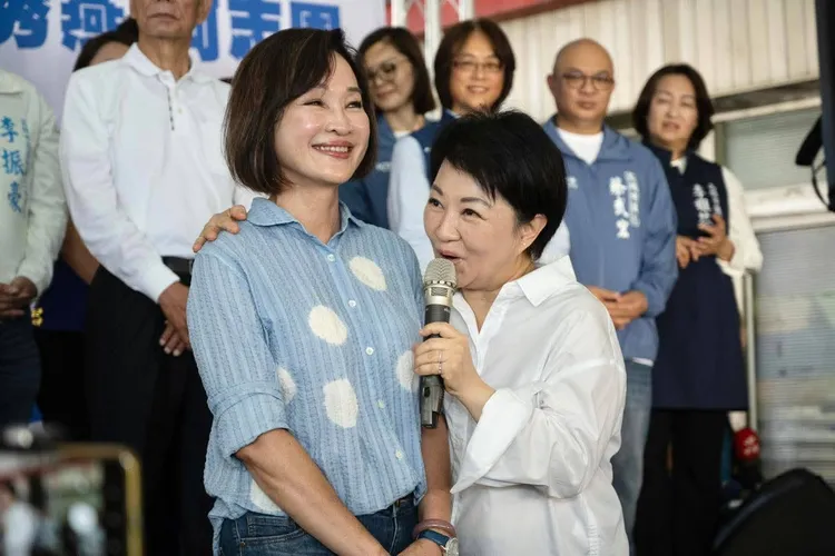 台中市長盧秀燕南下挺國民黨高雄市長參選人柯志恩。翻攝畫面