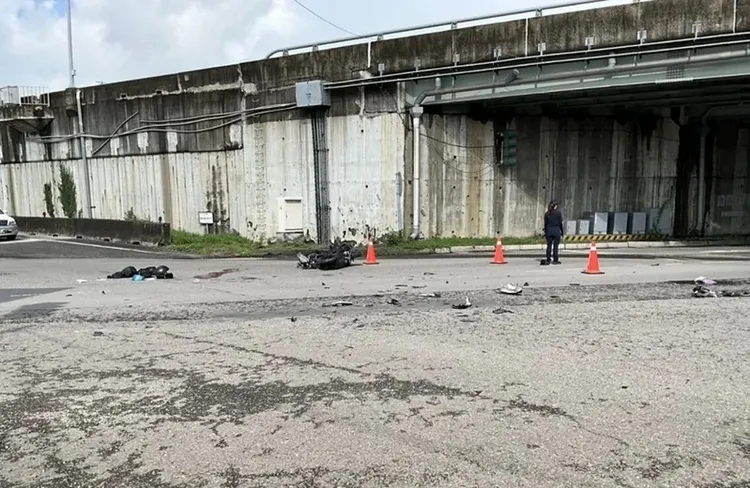 事故發生在國道1號楠梓交流道附近市區道路。民眾提供