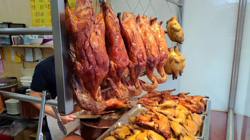 牛肉麵、燒臘飯都上榜！醫點名5大傷腎午餐恐加速洗腎