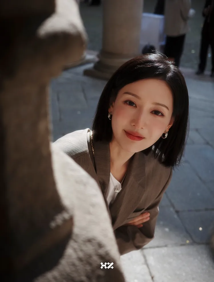 金智媛在米蘭拍攝的美照。翻攝IG