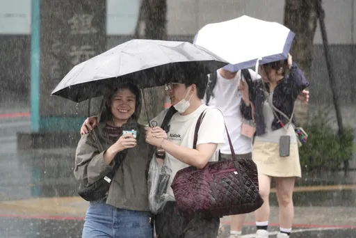 旺盛雷雨來了！13縣市下到入夜　向北延伸至新北