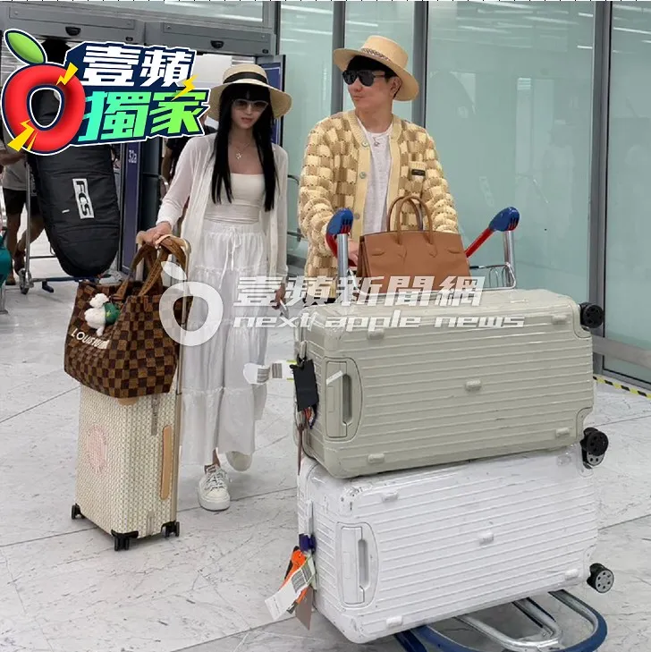 林俊傑與女友七七全程沒戴口罩，且有說有笑，唯美畫面宛如偶像劇男女主角。讀者提供