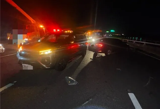 這起3車連環撞事件，釀成2死3傷慘劇。翻攝照片