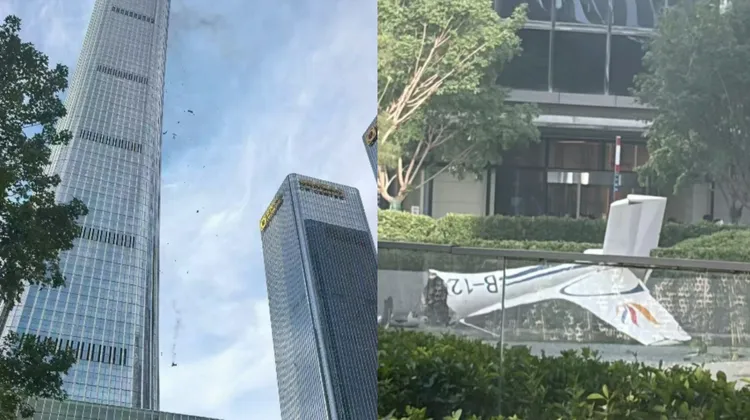 撞擊北京「中國尊」大樓的飛機殘骸掉落在建築周圍。翻攝hk01網站