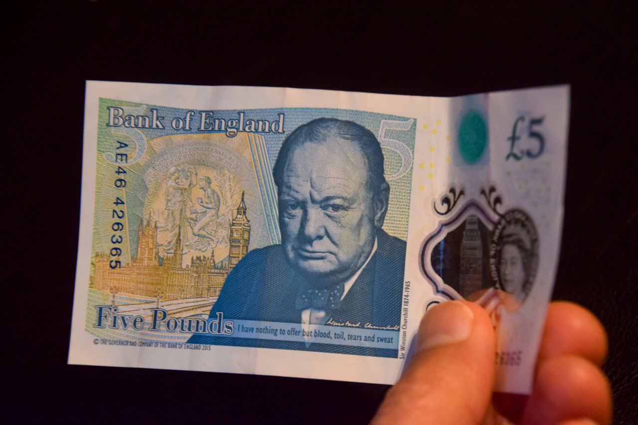 邱吉爾、珍奧斯汀恐「退場」?英國紙鈔主角換「牠們」當 反應兩極
