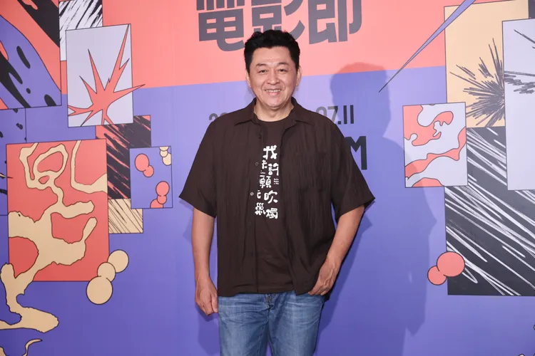 庹宗華為戲苦練荷官手技。莊宗達攝