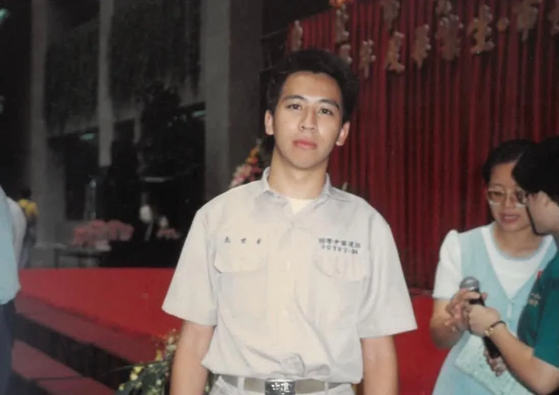 黃世杰18歲年輕照曝光被笑「從政毀顏值」!王世堅:以為是梁朝偉|壹蘋新聞網