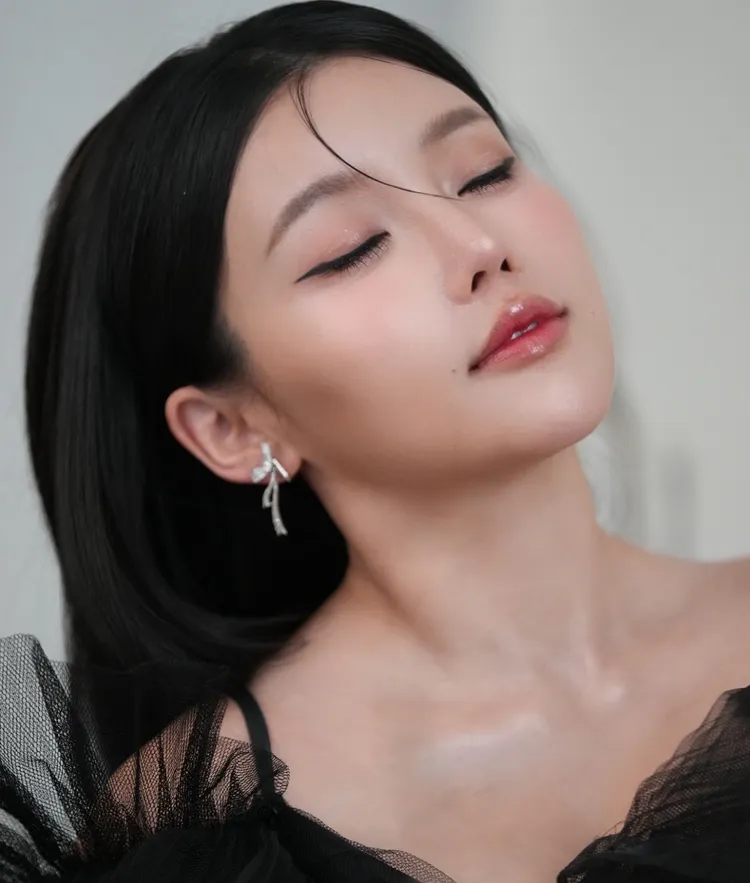 高敏敏雖然已是兩個孩子的媽，仍保養得宜。翻攝高敏敏臉書