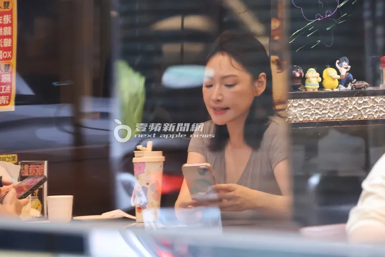 王俐人和經紀人到「香港茶水攤」延吉店用餐。特勤中心攝