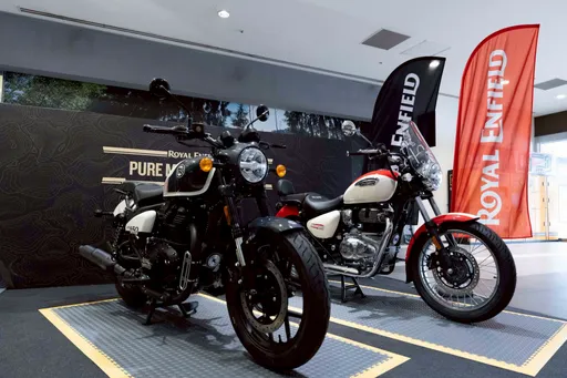 Royal Enfield限時進駐林口三井　Meteor 350「極光紅」新色全台首度亮相