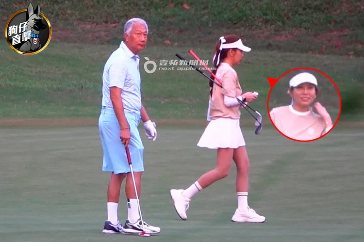 2026/4/12下午，郭台銘（左）在謝女陪伴下到大溪球場打高爾夫。特勤中心攝