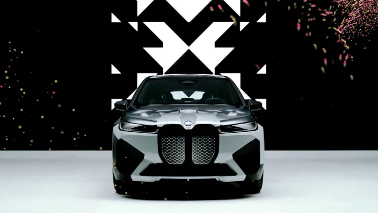 BMW與E Ink元太科技合作最早可追溯至2022年全球消費電子展（CES），當時首度亮相的BMW iX Flow概念車驚豔全球。業者提供