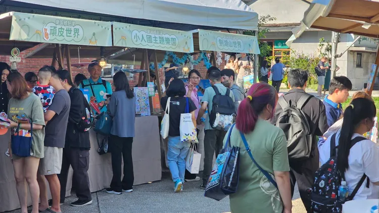 為滿足民眾對高CP值的期待，各樂園業者現場祭出優惠搶客。觀光署提供