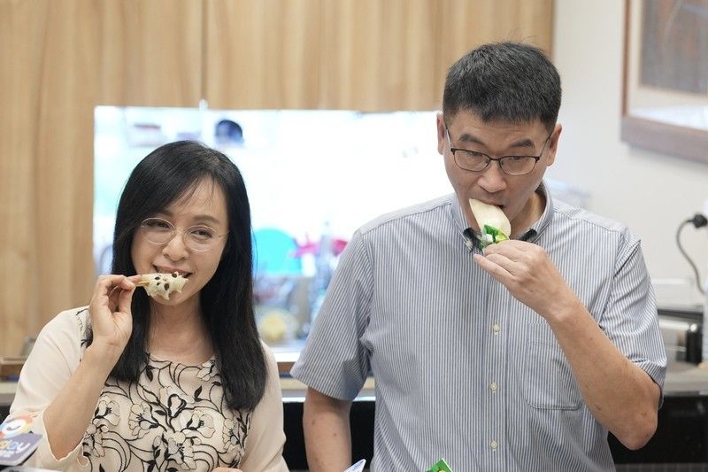王鴻薇問買鳳梨釋迦錢哪來 梁文傑怒了:當然我出錢!無不無聊?
