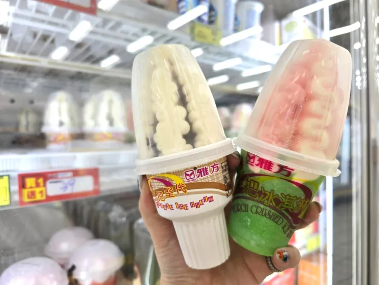 雅方冰品買一送一每支不用20元，唯一單一品牌獨霸2個名次。業者提供