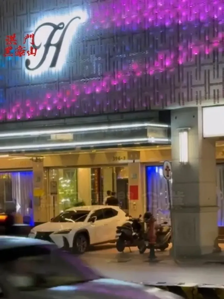 陳男、劉男不滿酒店小姐服務態度，拿球棒砸店遭送辦。翻攝黑色豪門企業