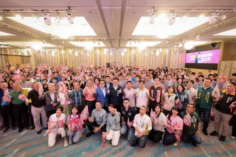 賴瑞隆成立扶輪後援會。翻攝畫面