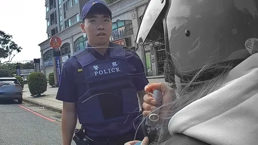 女騎士突氣喘發作「有話說不出」！　壢警秒懂求救手勢火速救援  