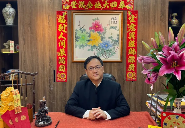 知名命理師江柏樂。翻攝江柏樂臉書