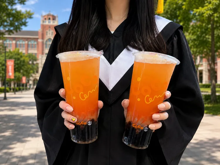 今（24日）可享「紅柚雙響炮」第2杯0元。CoCo都可提供