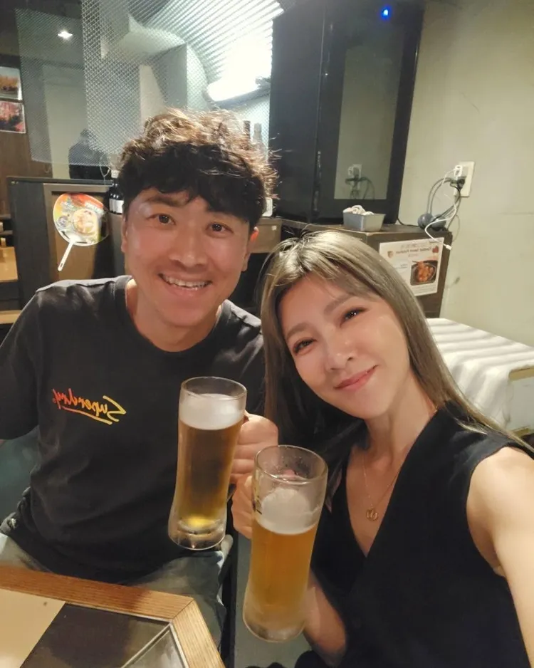 侯昌明與曾雅蘭感情不錯。翻攝侯昌明臉書