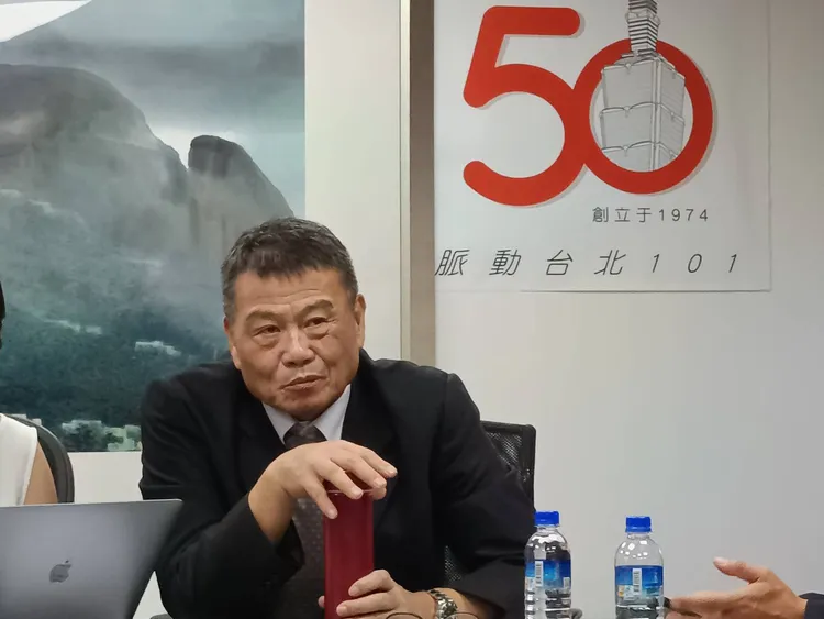 本土電梯大廠崇友實業（4506）今舉辦記者會，由總經理游本立對外說明公司近況與未來發展方向。許麗珍攝