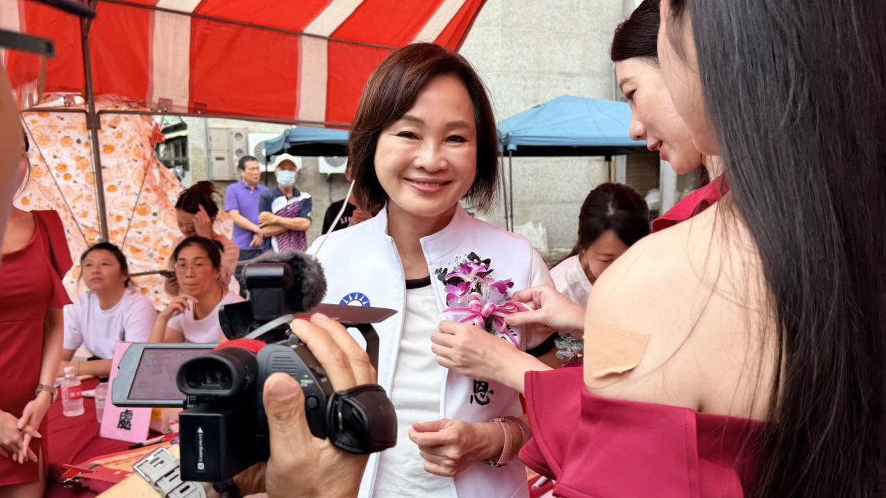 兒在美工作被質疑 柯志恩反問賴瑞隆「確定要討論家人嗎?」