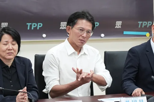 黃國昌爆「3戰友不見了」　時代力量轟竄改歷史！要求道歉下架新書