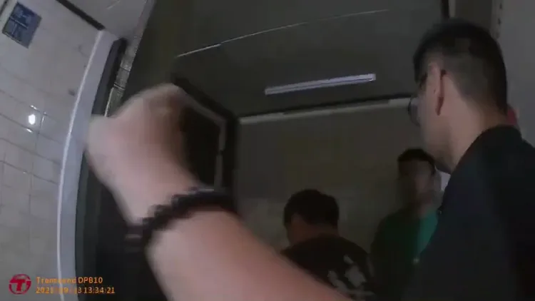 南打警方攻堅詐欺據點。翻攝畫面