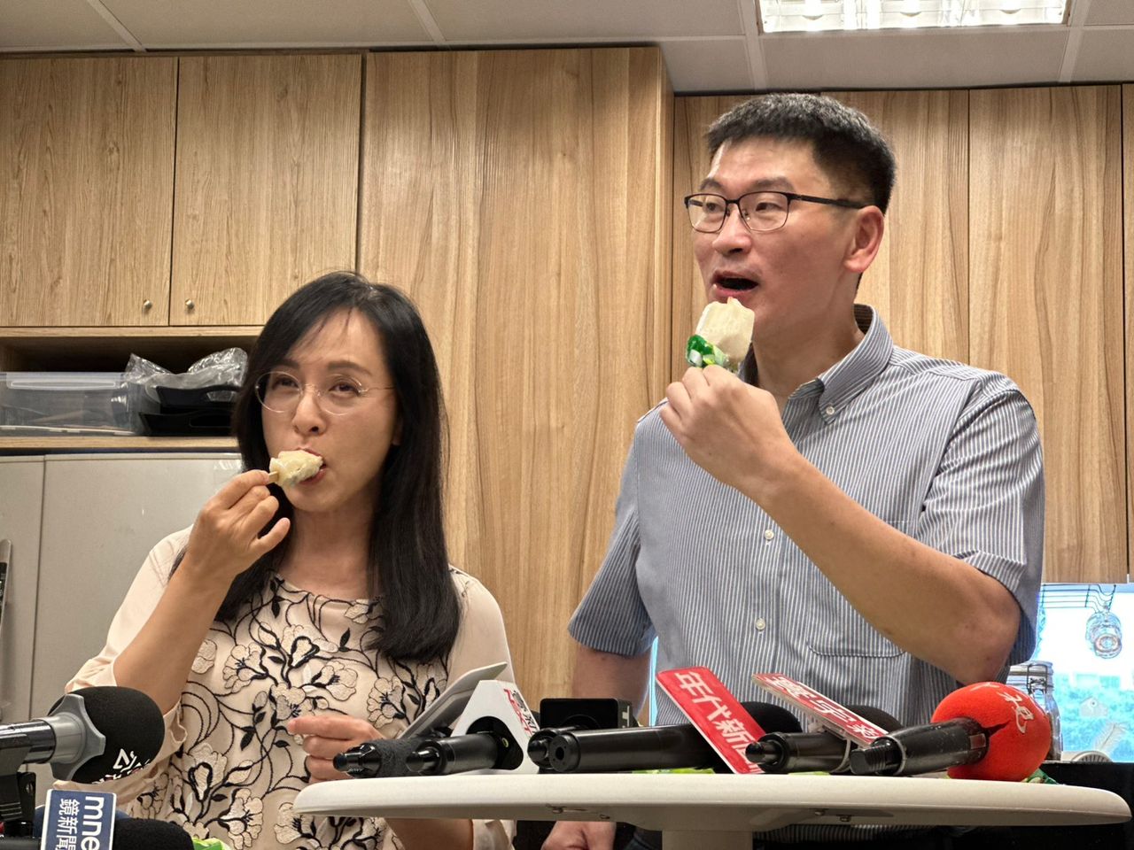 梁文傑失言大買鳳梨釋迦道歉!陳瑩:少去酒店能買很多