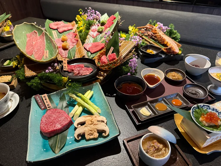老乾杯新菜單透過和牛拼盤升級、「一肉一醬」等方式呈現。莊偉祺攝