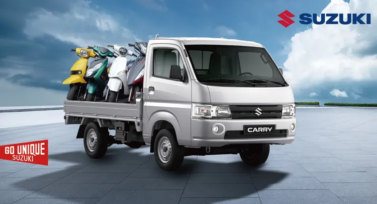SUZUKI商用車CARRY擁有915公斤載重能力與靈活迴轉半徑，活動期間除試乘贈送防曬袖套外，入主指定車型還可享購車金及低月付分期方案。業者提供