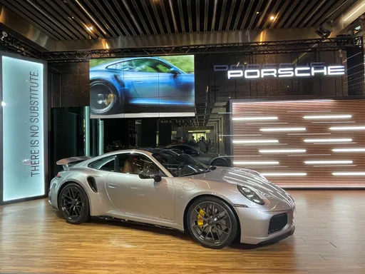 711匹旗艦油電跑車來了　保時捷911 Turbo S售價1445萬元起