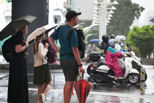 「梅雨旺盛期」至少連轟9天！專家示警：恐大雨致災