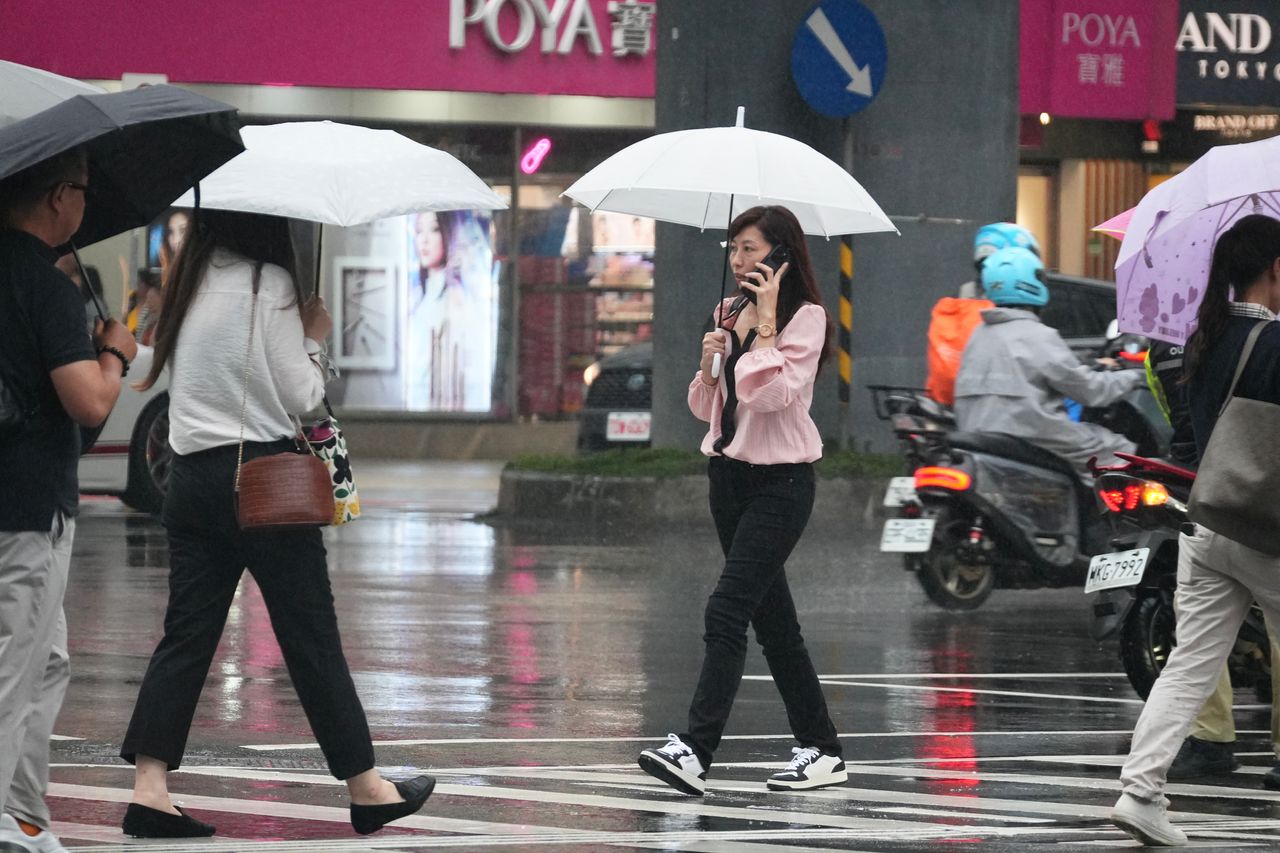 午後雷雨又來了!10縣市發大雨特報