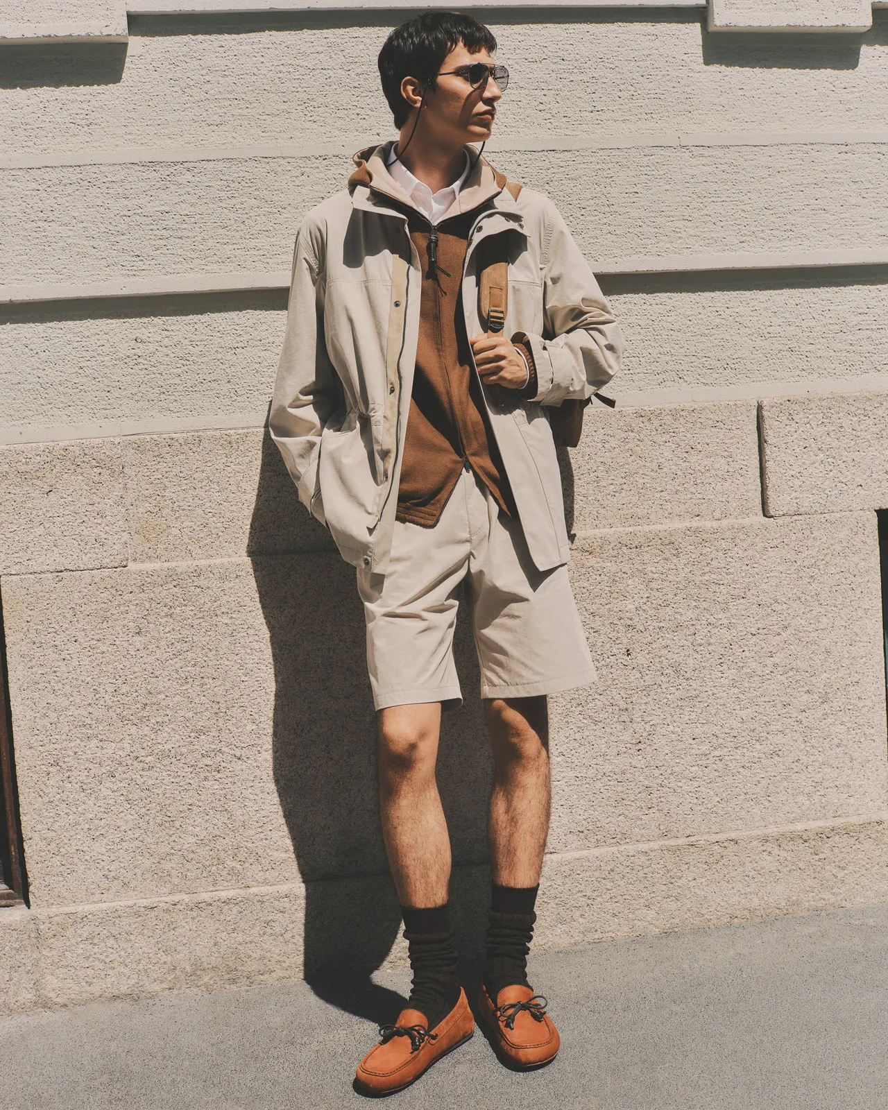 TOD’S 2027春夏男裝系列中的短褲造型增添夏日愜意感。品牌提供