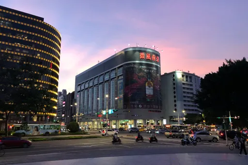 微風南京「6層變4層」　服務台改到地下室！官方回應了