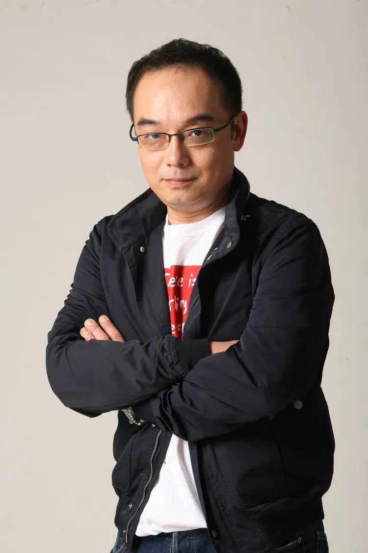 易智言擔任顧問。拍手Clappin提供