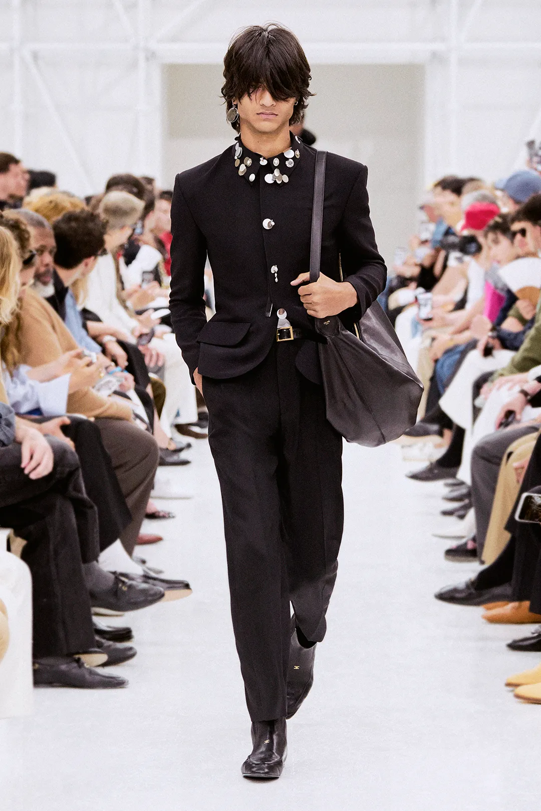 CELINE 2027春夏男裝。品牌提供