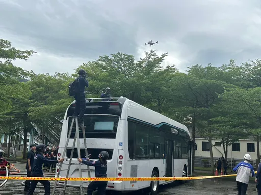 HYUNDAI攜手消防單位建構氫能救災量能　ELEC CITY FCEV實車投入全台首場氫能安全研習