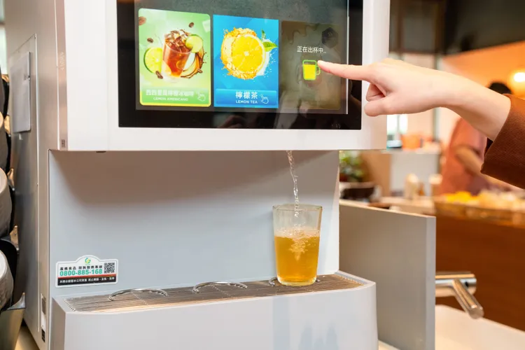業界首創雙重殺菌把關！雀巢TC40冷飲機台前進台北國際食品展，打造兼顧食安與高效出杯的餐飲解決方案。業者提供