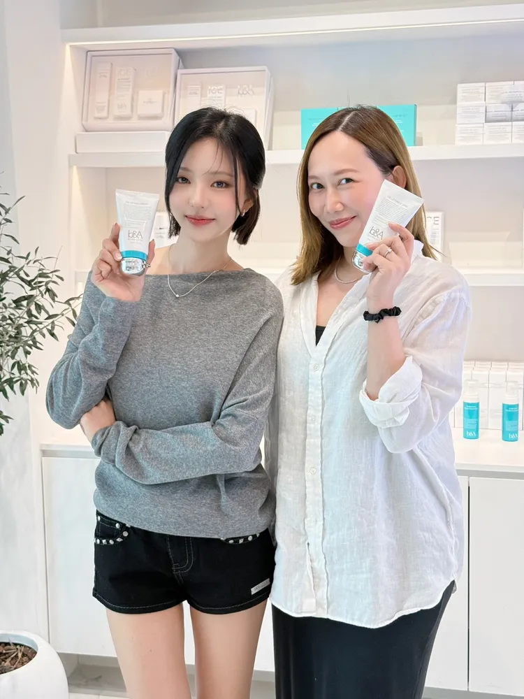 瑪菲司日前赴韓國工作，與單身即地獄的人氣女神金高恩互動。菲娛樂文創提供