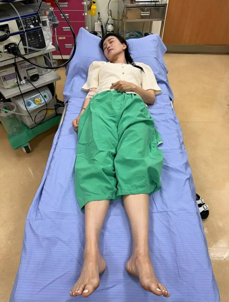 謝宜君做健康檢查，全程無麻醉。翻攝陳隨意臉書