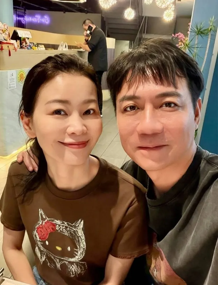 謝宜君（左）和陳隨意結婚27年，感情不錯。翻攝陳隨意臉書